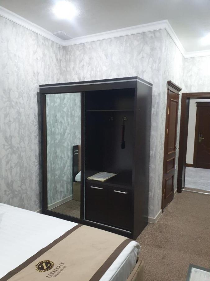 Zarafshan Grand Hotel Malik Exterior foto